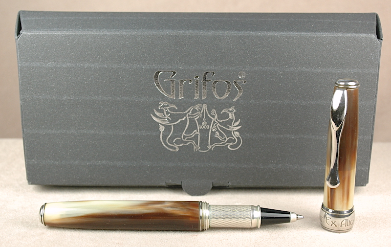 Pre-Owned Pens: 5104: Grifos: Horn